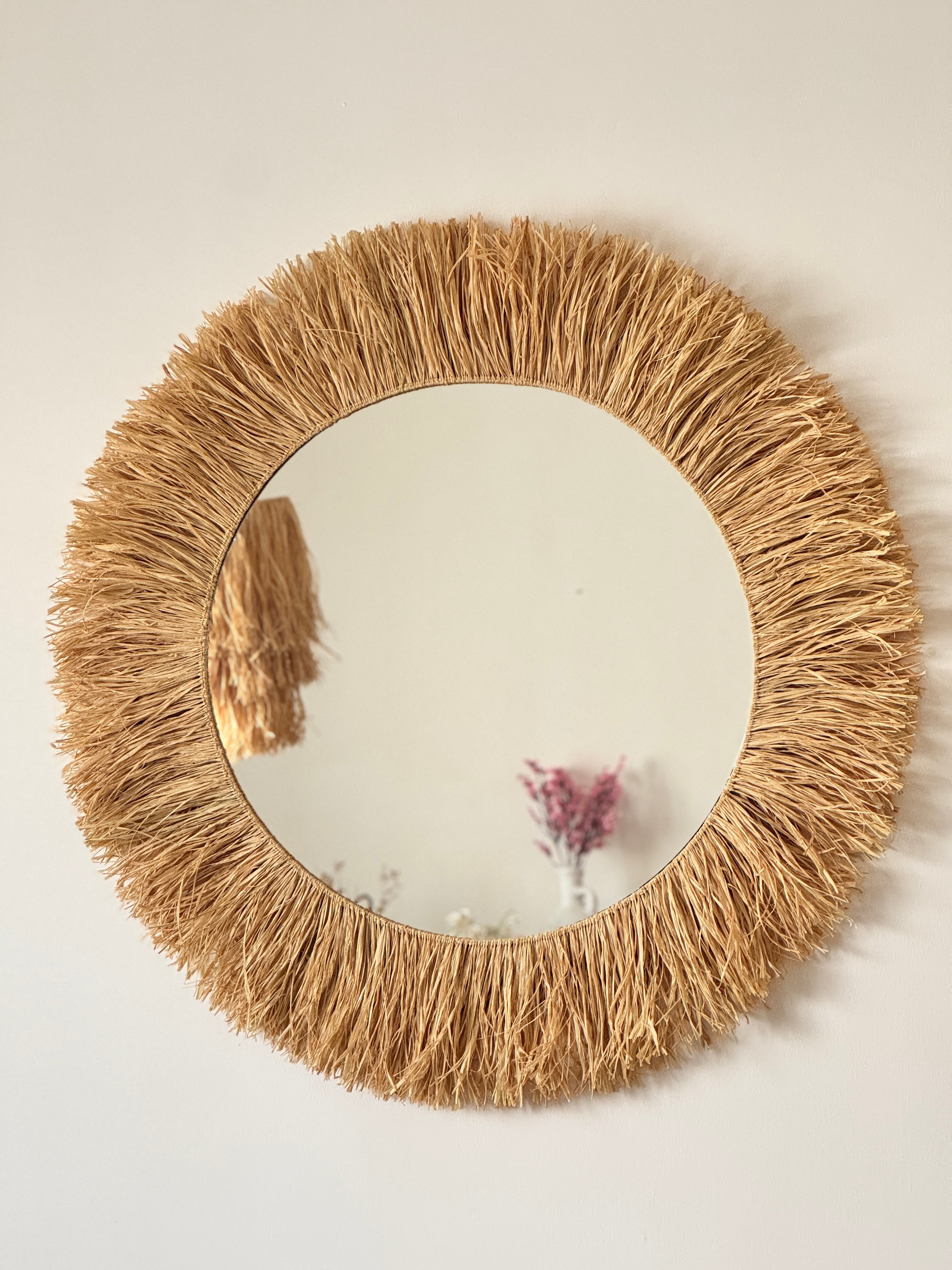 Raffia circle